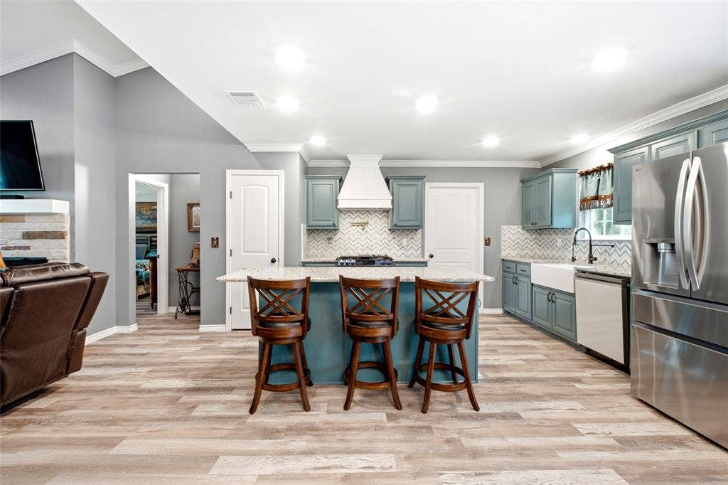 71 COUNTY RD 1266, Whitesboro, TX 76273