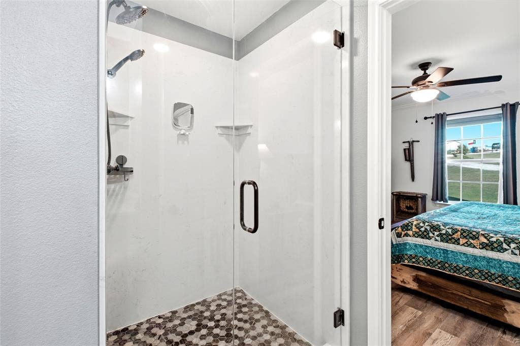 Pebble shower with 2 shower heads