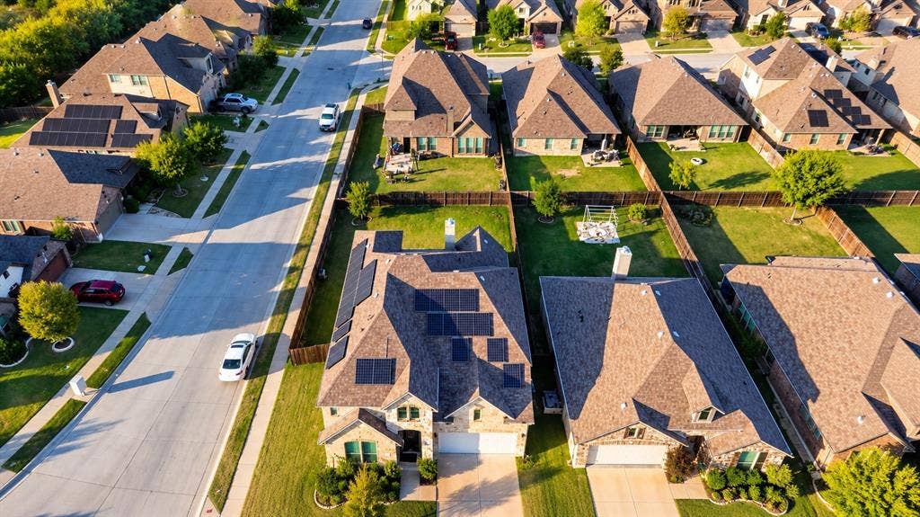 2122 Victoria Lane, Princeton, TX 75407