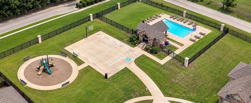 2122 Victoria Lane, Princeton, TX 75407