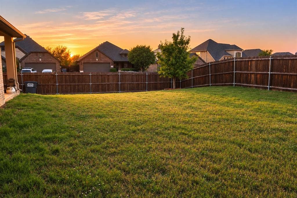 2122 Victoria Lane, Princeton, TX 75407