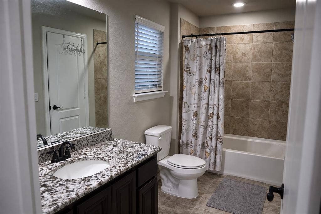 2122 Victoria Lane, Princeton, TX 75407