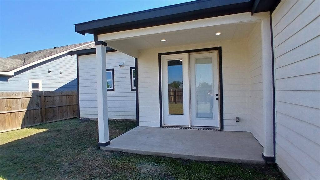 1700 E 10TH Avenue, Corsicana, TX 75110
