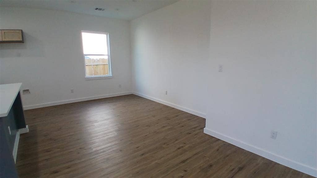 1700 E 10TH Avenue, Corsicana, TX 75110