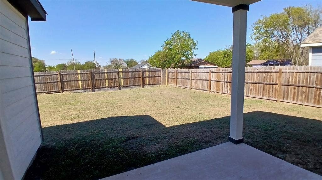 1700 E 10TH Avenue, Corsicana, TX 75110