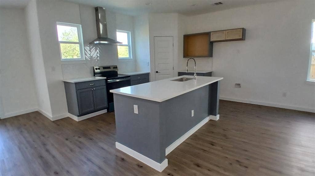 1700 E 10TH Avenue, Corsicana, TX 75110