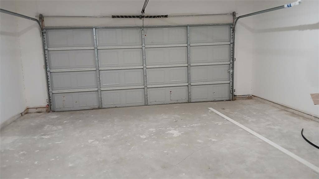 1704 E 10TH Avenue, Corsicana, TX 75110