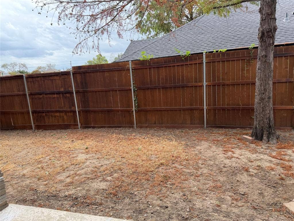 1362 Chinaberry Drive, Lewisville, TX 75077 1362 Chinaberry Drive, Lewisville, TX 75077