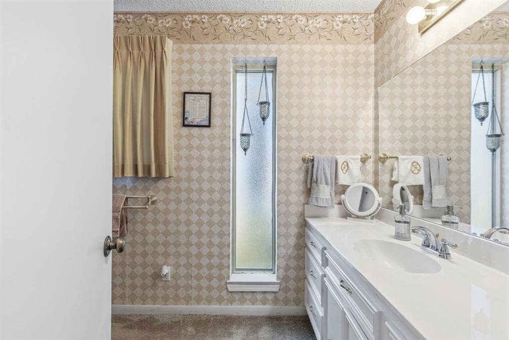 703 Private Road 3141, Greenville, TX 75402 703 Private Road 3141, Greenville, TX 75402