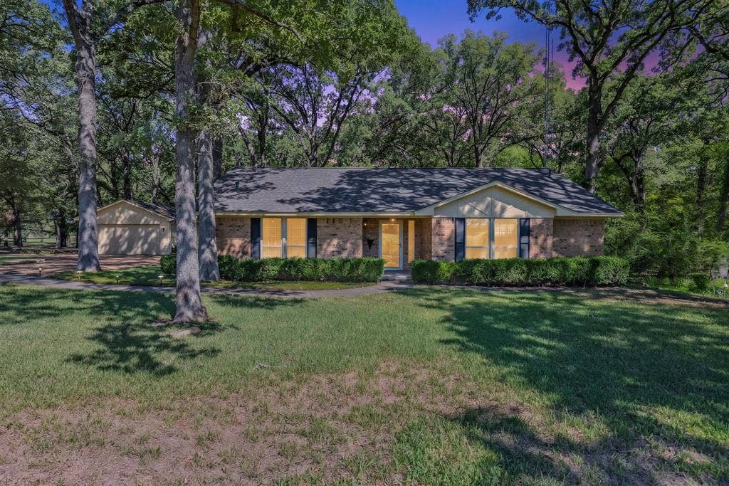 703 Private Road 3141, Greenville, TX 75402 703 Private Road 3141, Greenville, TX 75402