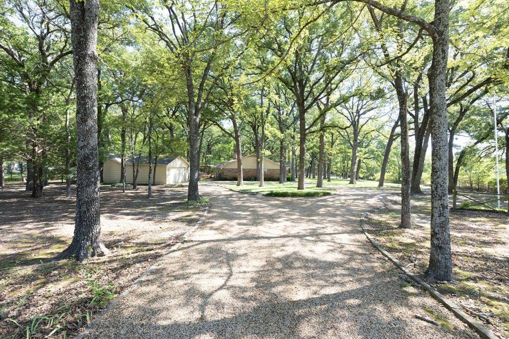 703 Private Road 3141, Greenville, TX 75402 703 Private Road 3141, Greenville, TX 75402
