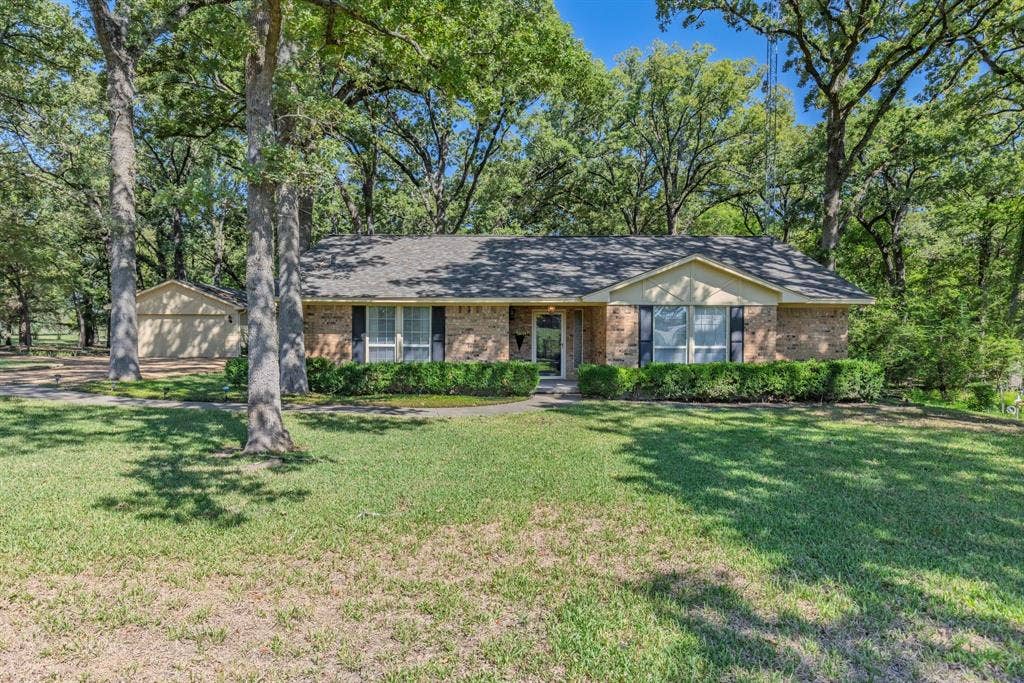 703 Private Road 3141, Greenville, TX 75402 703 Private Road 3141, Greenville, TX 75402