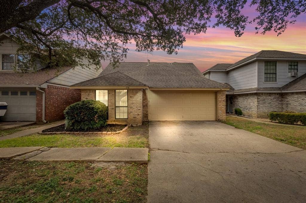 554 Briarcliff Drive, Garland, TX 75043