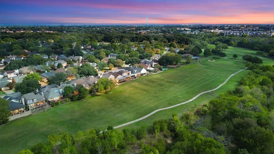 Property photo for 554 Briarcliff Drive, Garland, TX