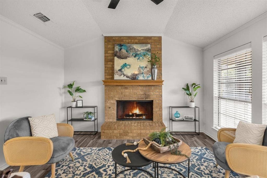 554 Briarcliff Drive, Garland, TX 75043