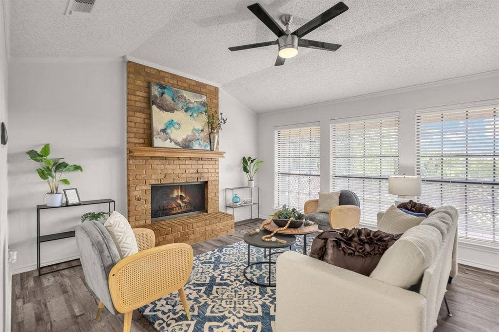 554 Briarcliff Drive, Garland, TX 75043