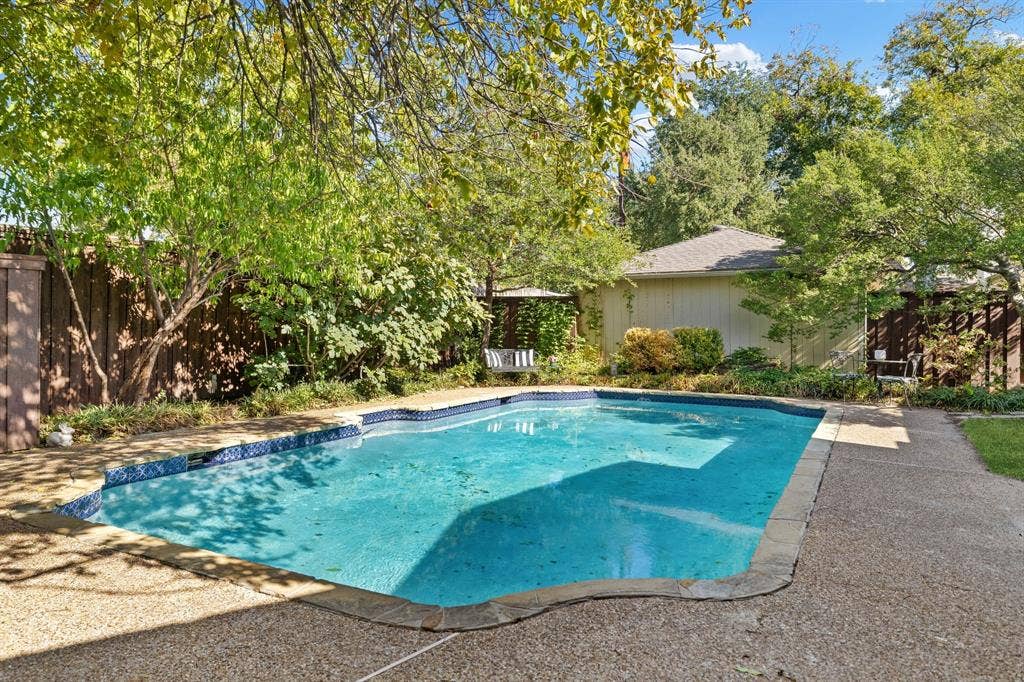 824 Westwood Drive, Richardson, TX 75080 A closer view to show the generous size.