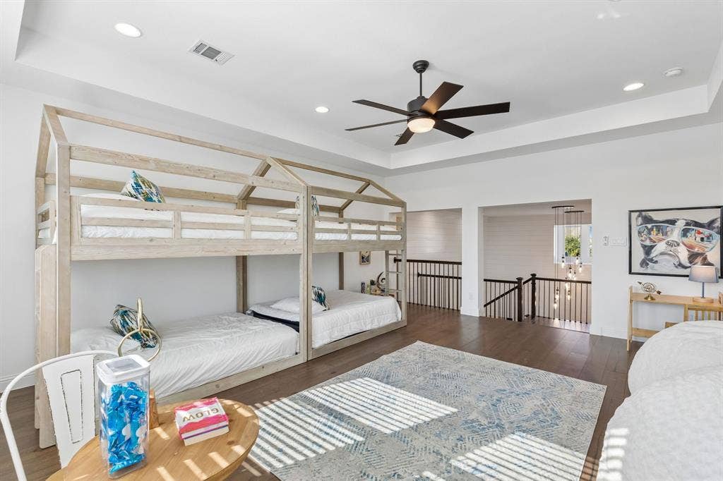 Gameroom or Bunkroom