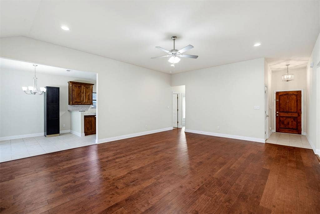 4721 Woodview Lane, Forest Hill, TX 76140