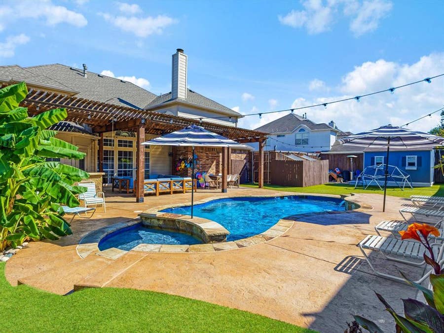 Property photo for 809 Stanford Drive, Murphy, TX