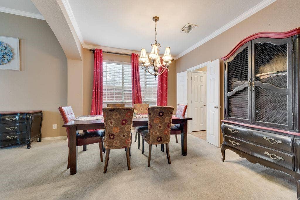 6011 Crestridge Lane, Sachse, TX 75048