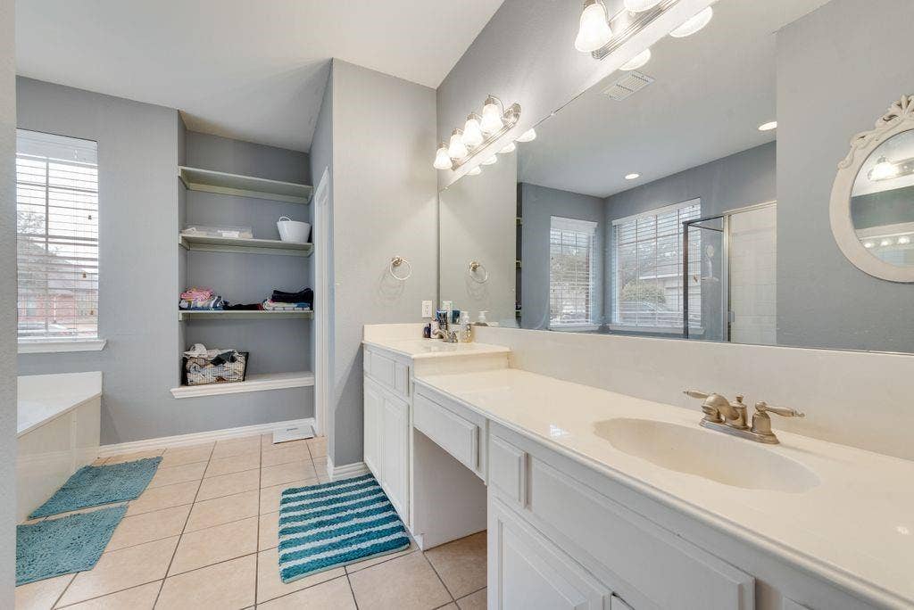 6011 Crestridge Lane, Sachse, TX 75048