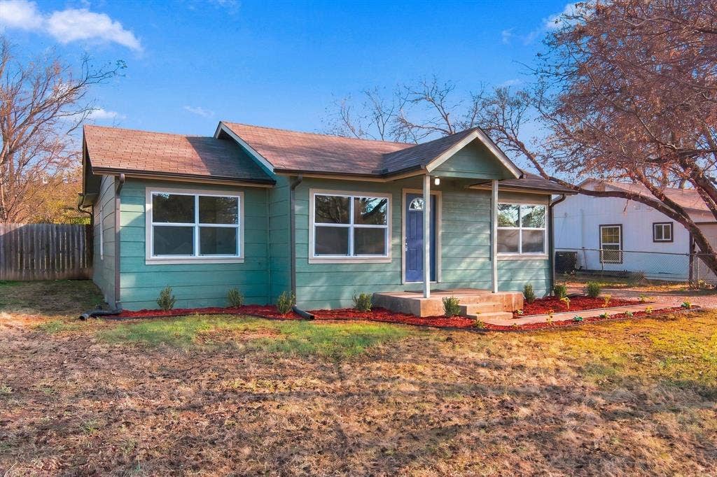 8814 Spaugh Court, White Settlement, TX 76108