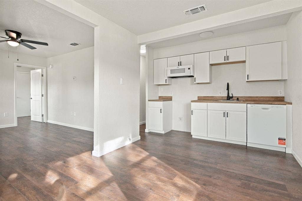 8814 Spaugh Court, White Settlement, TX 76108