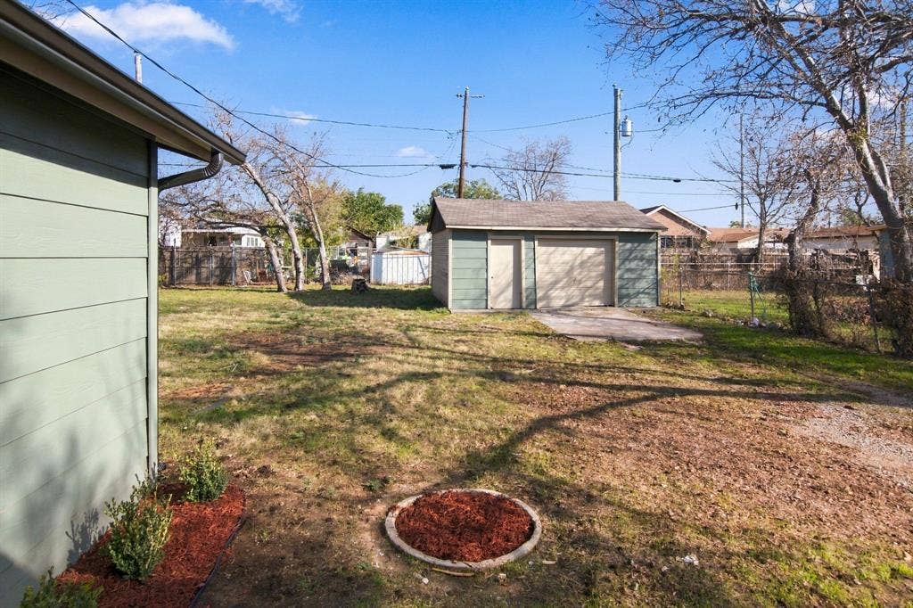 8814 Spaugh Court, White Settlement, TX 76108