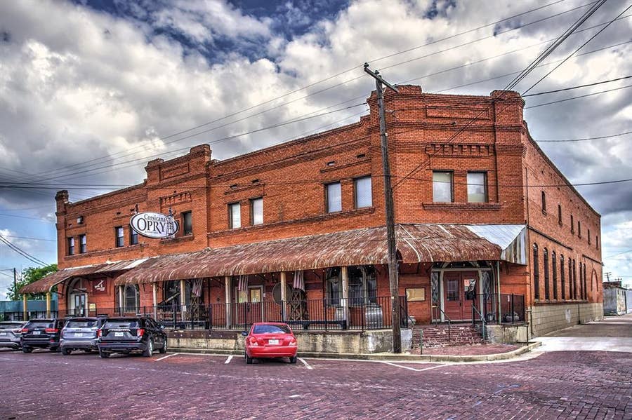 Property photo for 215 E 5th Avenue, Corsicana, TX