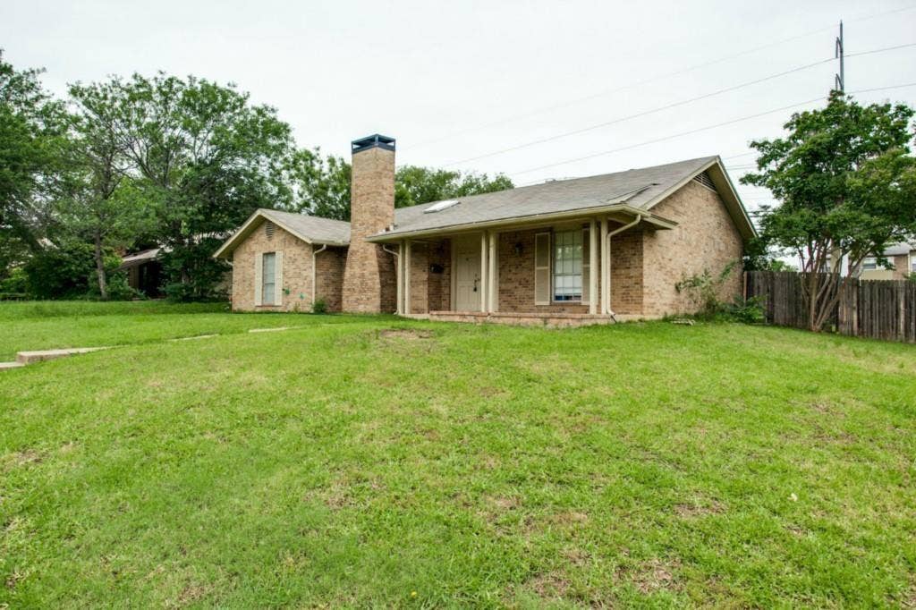 3801 Eugene Court N, Irving, TX 75062 3801 Eugene Court N, Irving, TX 75062
