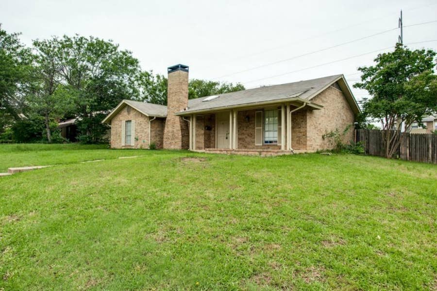 Property photo for 3801 Eugene Court N, Irving, TX