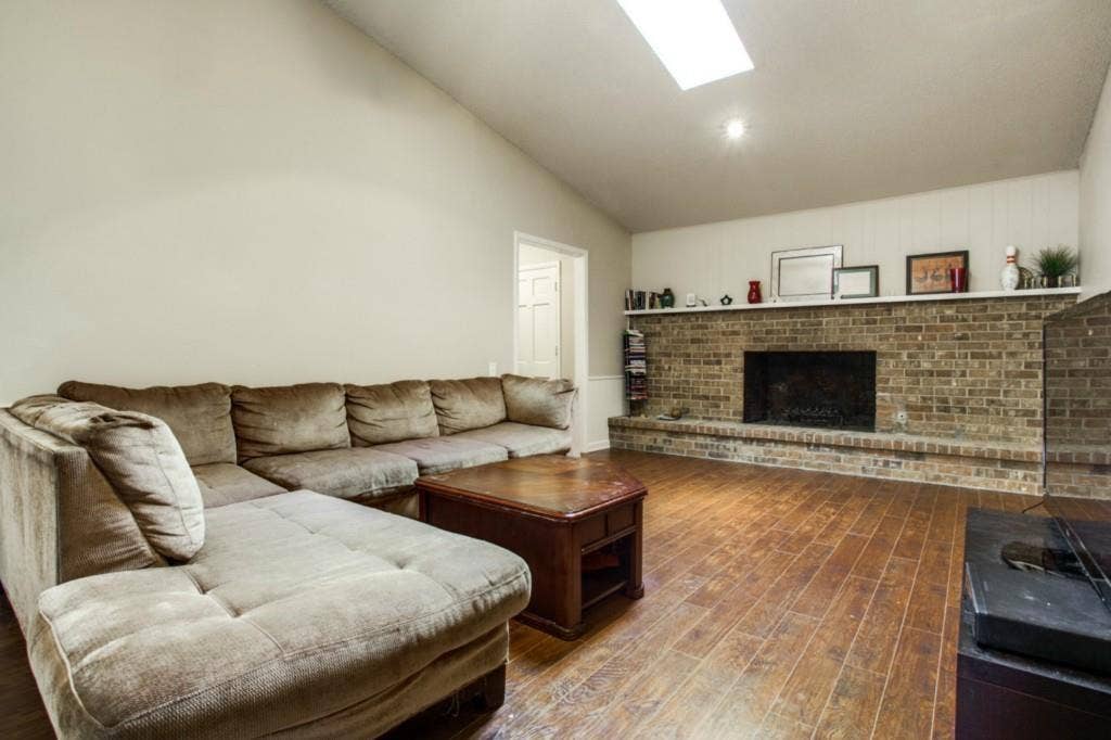 3801 Eugene Court N, Irving, TX 75062 3801 Eugene Court N, Irving, TX 75062