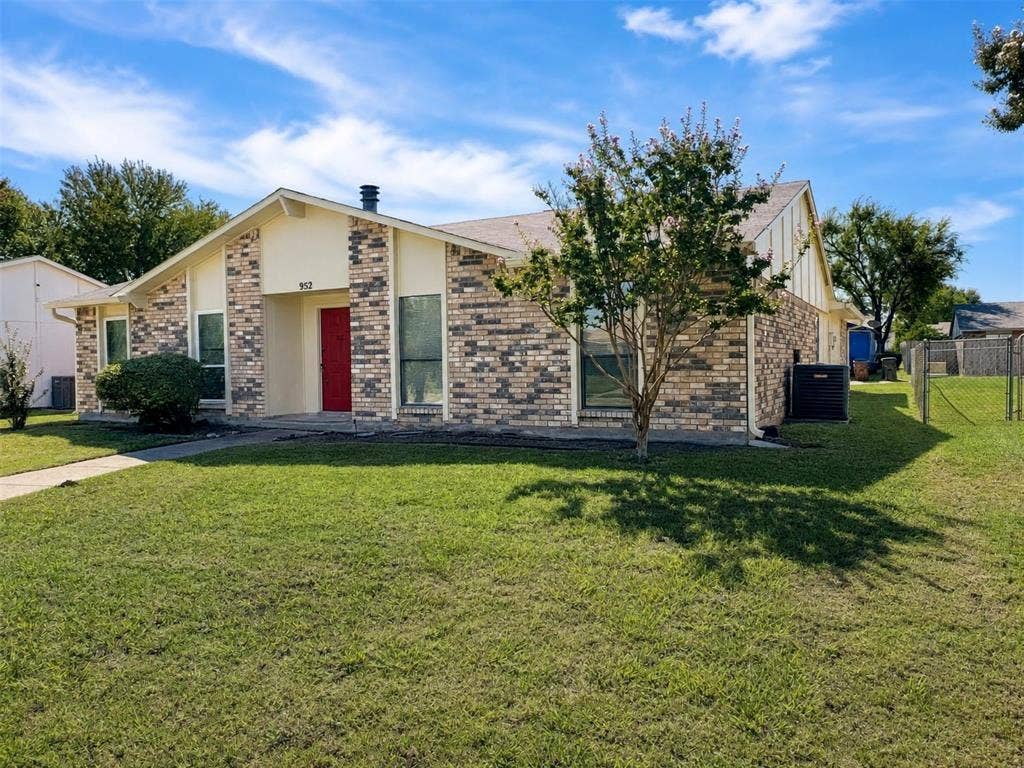 952 Lockhart