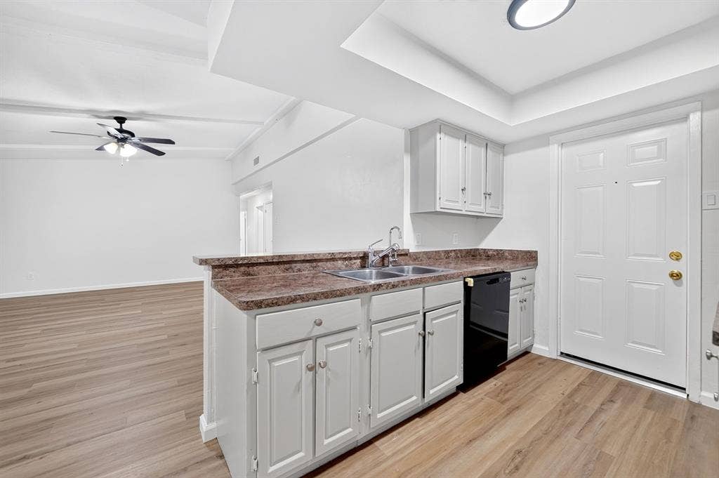 2127 Versailles Drive, Carrollton, TX 75007
