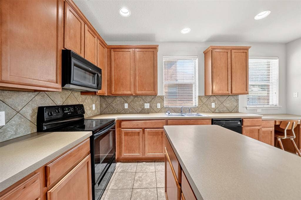 2923 Tangleglen Drive, Rockwall, TX 75032 2923 Tangleglen Drive, Rockwall, TX 75032