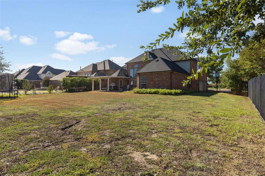 10206 Broadmoor Lane, Rowlett, TX 75089 10206 Broadmoor Lane, Rowlett, TX 75089