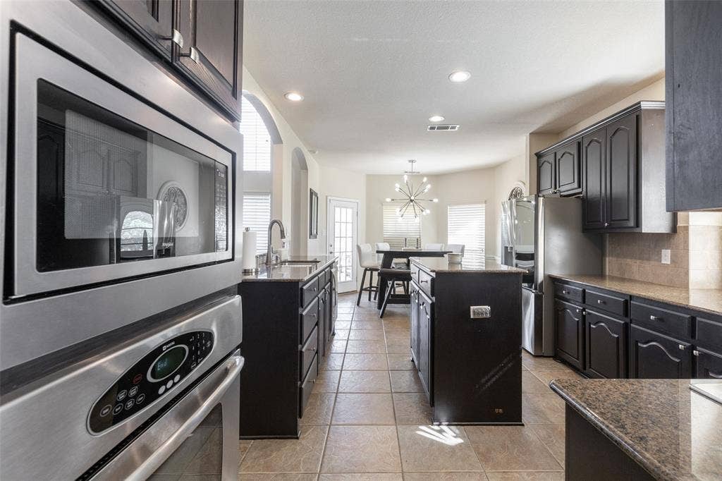 10206 Broadmoor Lane, Rowlett, TX 75089 10206 Broadmoor Lane, Rowlett, TX 75089