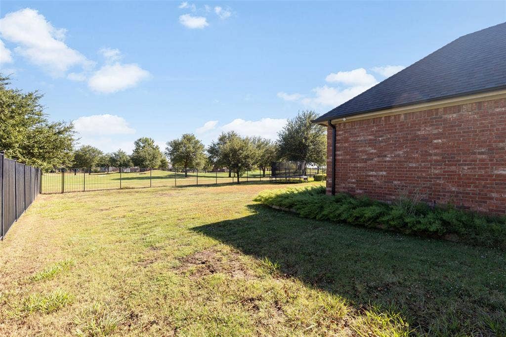 10206 Broadmoor Lane, Rowlett, TX 75089 10206 Broadmoor Lane, Rowlett, TX 75089