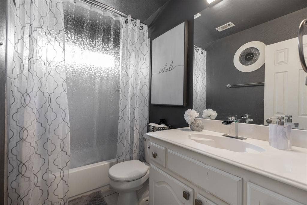 10206 Broadmoor Lane, Rowlett, TX 75089 10206 Broadmoor Lane, Rowlett, TX 75089