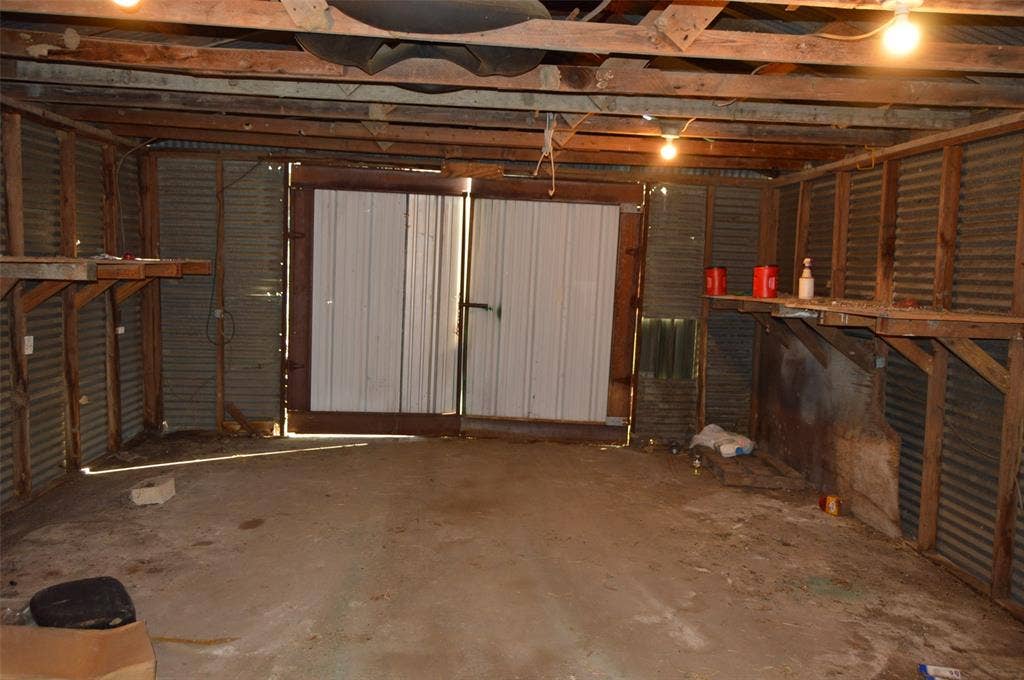 3345 County Road 1125, Farmersville, TX 75442 Interior view