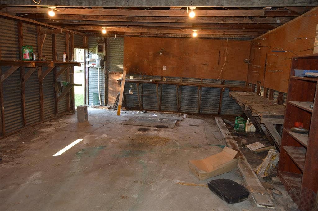 3345 County Road 1125, Farmersville, TX 75442 Interior view
