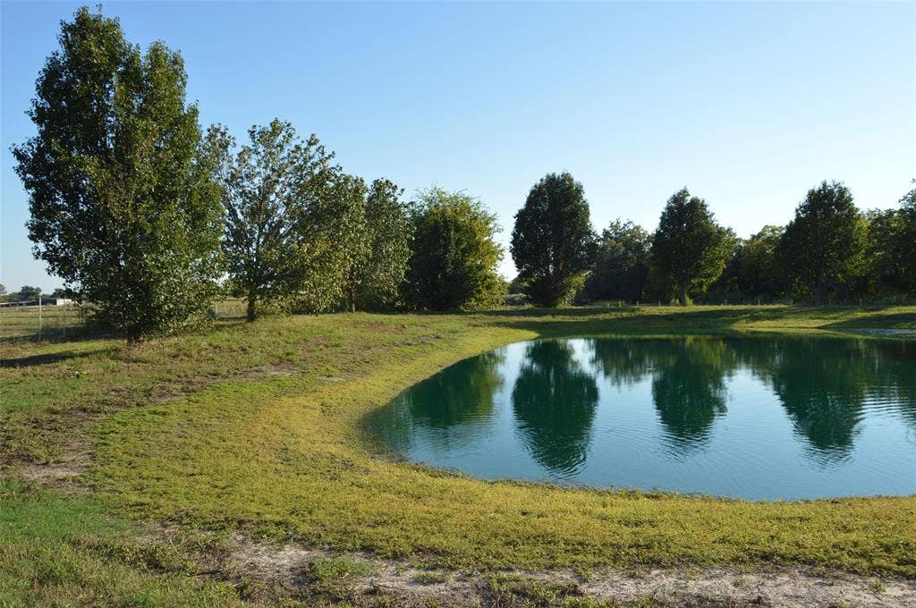 3345 County Road 1125, Farmersville, TX 75442 Pond view