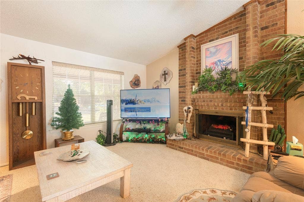 1909 Linda Lane, Richardson, TX 75081 1909 Linda Lane, Richardson, TX 75081
