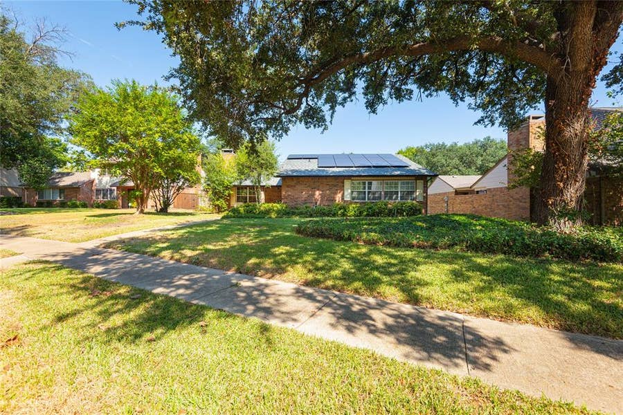 Property photo for 1909 Linda Lane, Richardson, TX