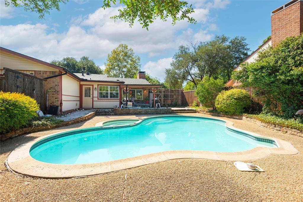 1909 Linda Lane, Richardson, TX 75081 1909 Linda Lane, Richardson, TX 75081