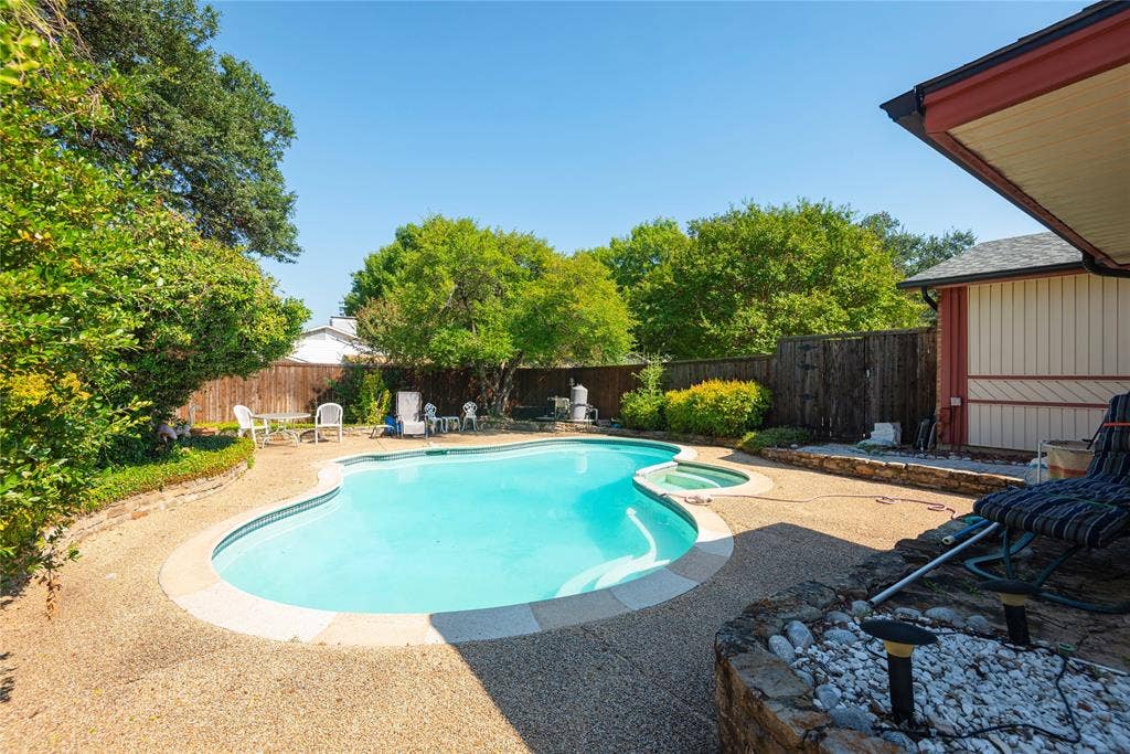 1909 Linda Lane, Richardson, TX 75081 1909 Linda Lane, Richardson, TX 75081