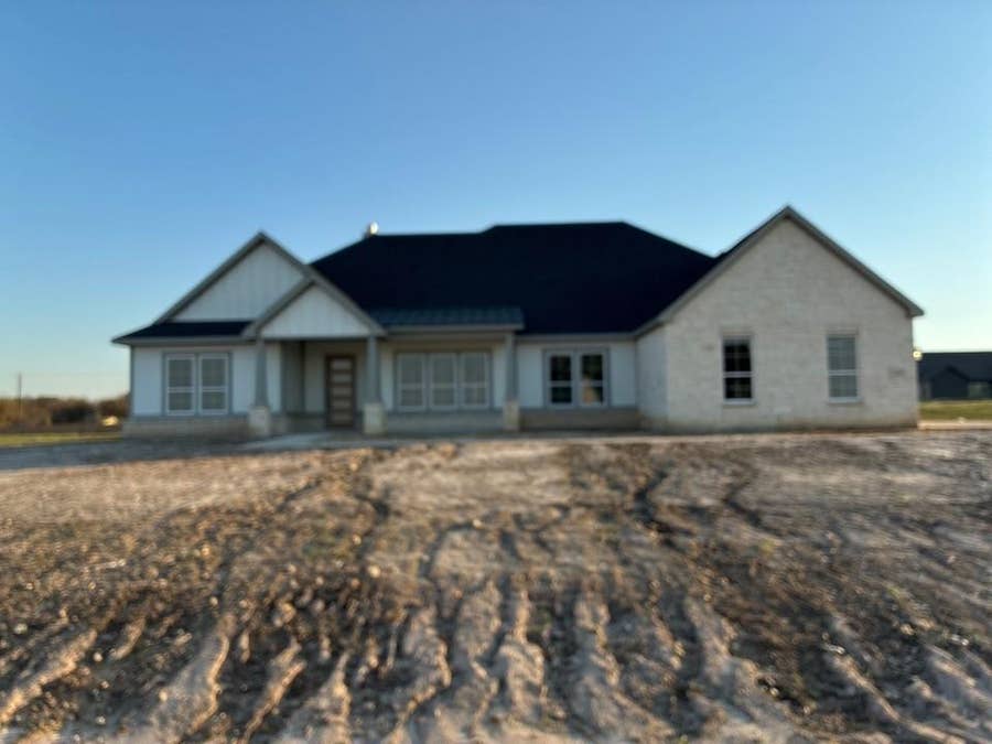 Property photo for 12405 Crystal Drive, Krum, TX