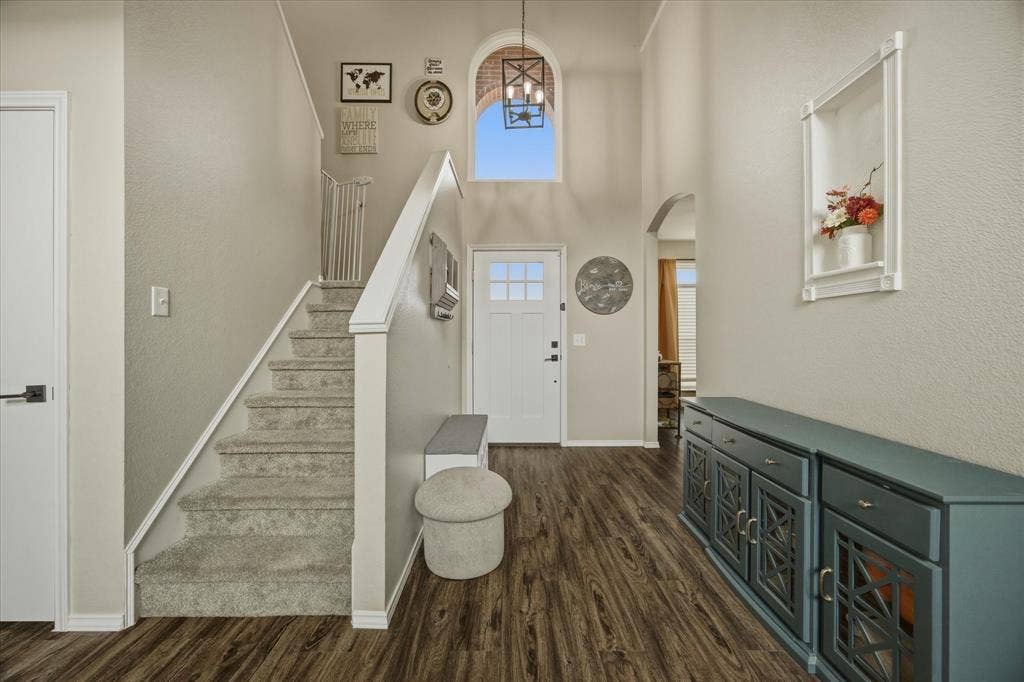 322 Sweet Leaf Lane, Lake Dallas, TX 75065 322 Sweet Leaf Lane, Lake Dallas, TX 75065