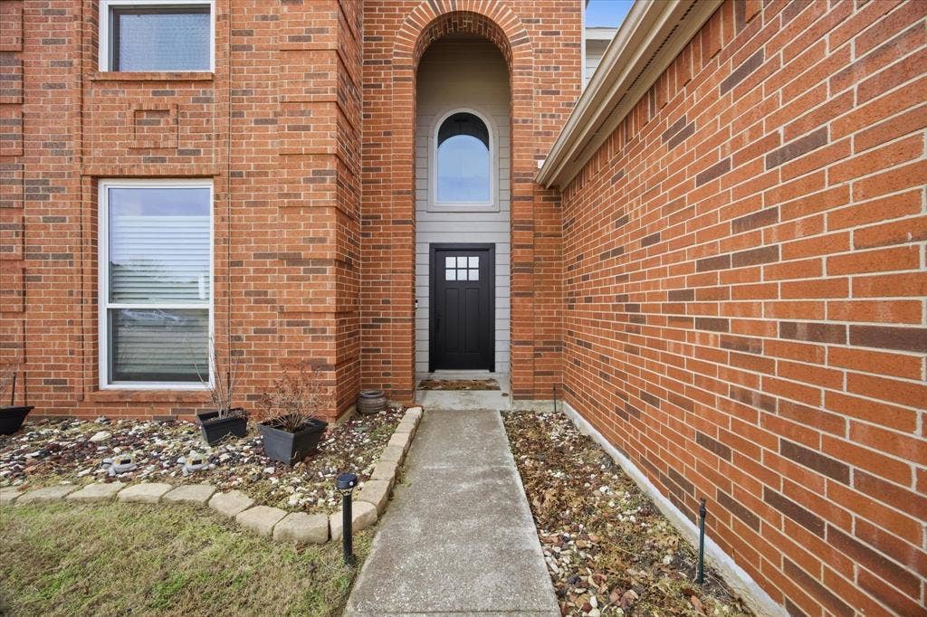 322 Sweet Leaf Lane, Lake Dallas, TX 75065 322 Sweet Leaf Lane, Lake Dallas, TX 75065